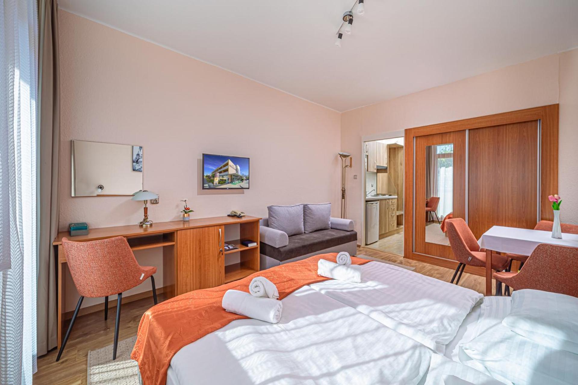 Apartman Hotel Bük Buitenkant foto