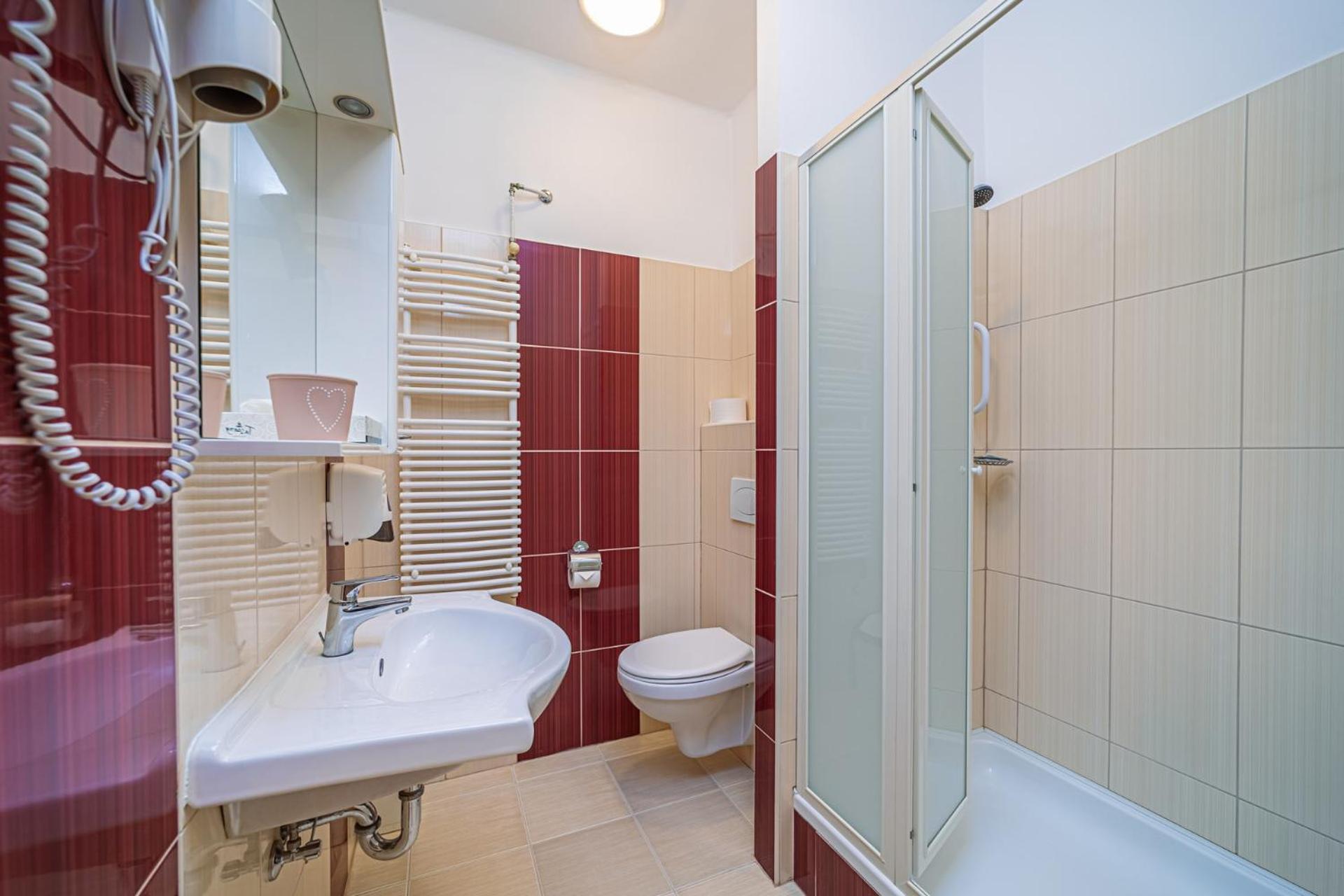 Apartman Hotel Bük Buitenkant foto