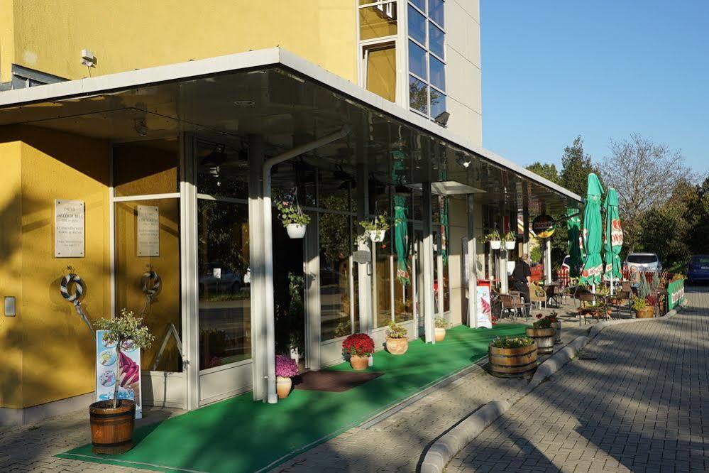 Apartman Hotel Bük Buitenkant foto